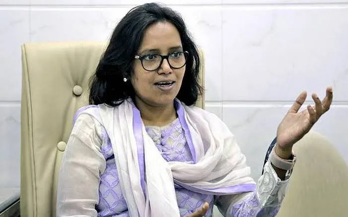 स्कूल शिक्षा मंत्री वर्षा गायकवाड़ अंग्रेजी मीडियम स्कूलों को RTE प्रवेश के लिए भुगतान करेगी 2 करोड़ रुपए