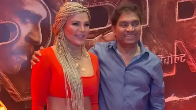 राखी सांवत Oops moment की शिकार हुई