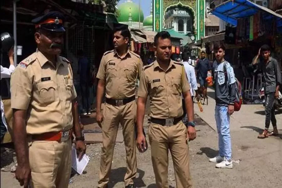 मुंबई पुलिस ने 17 मई से अधीनस्थ रैंकों के लिए 8 घंटे की पाली शुरू की