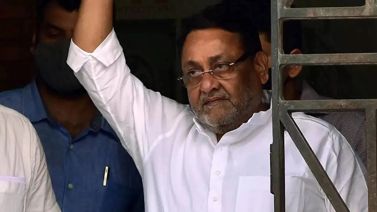 1993 मुंबई धमाकों के दोषी सरदार खान से कई बार हुई थी नवाब मलिक की मुलाकात- चार्जशीट में ED का दावा…