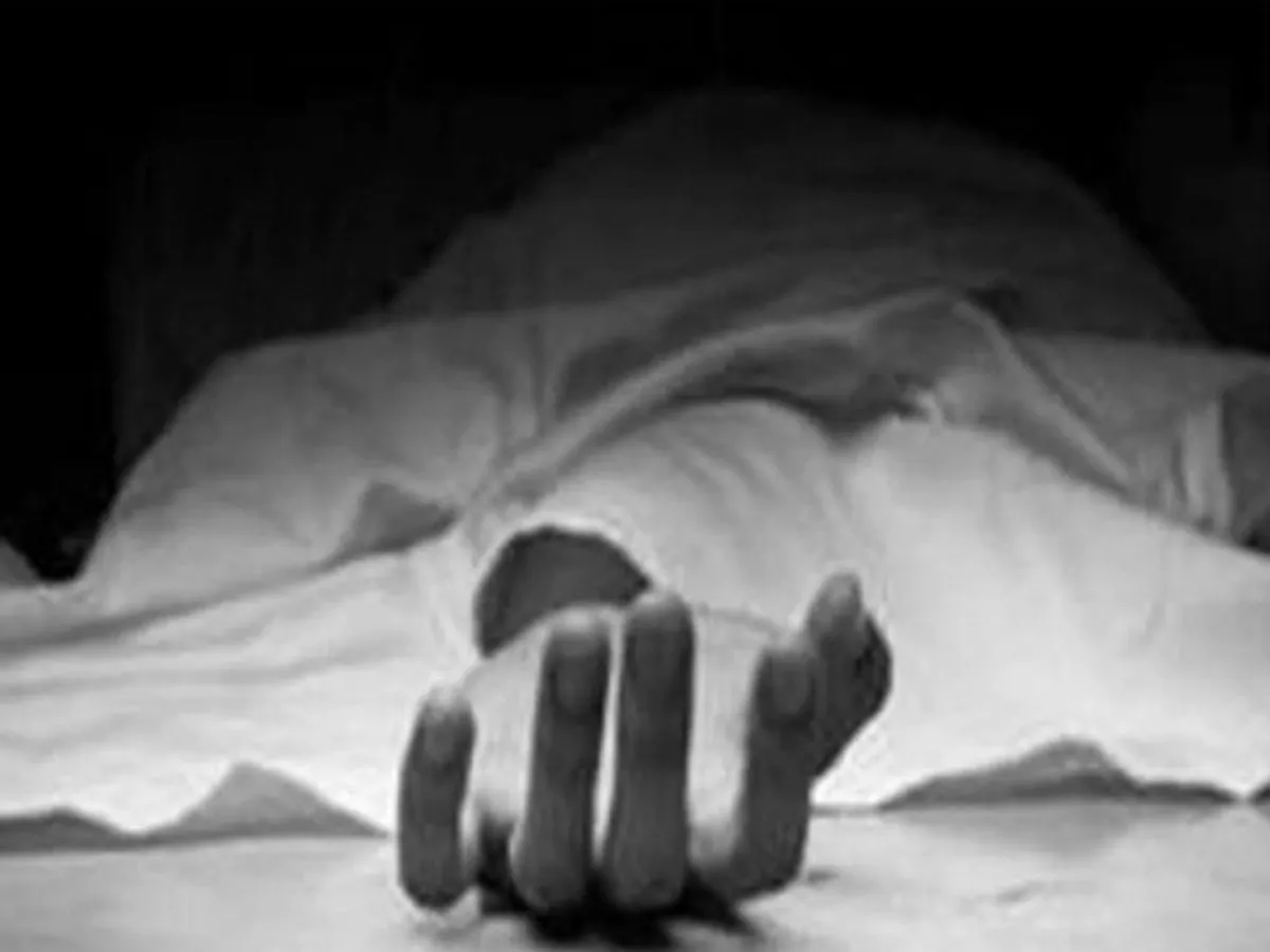 महाराष्ट्र के ठाणे जिले में आर्थिक तंगी से परेशान एक परिवार ने की आत्महत्या की कोशिश, मासूम बच्ची की मौत…