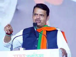 महाराष्ट्र के पूर्व मुख्यमंत्री देवेंद्र फडणवीस का CM उद्धव पर हमला… D गैंग के साथ नवाब मलिक के संबंध उजागर
