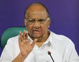 नांदेड में बैंक सूट पहनने वाले लोगों को कुर्सी देते हैं, लेकिन किसानों से सीधे तौर पर नहीं पूछते – शरद पवार