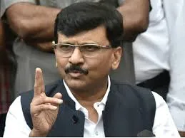 सांसद किरीट सोमैया की पत्नी मेधा सोमैया ने संजय राउत पर 100 करोड़ रुपये का मानहानि ठोंका दावा…