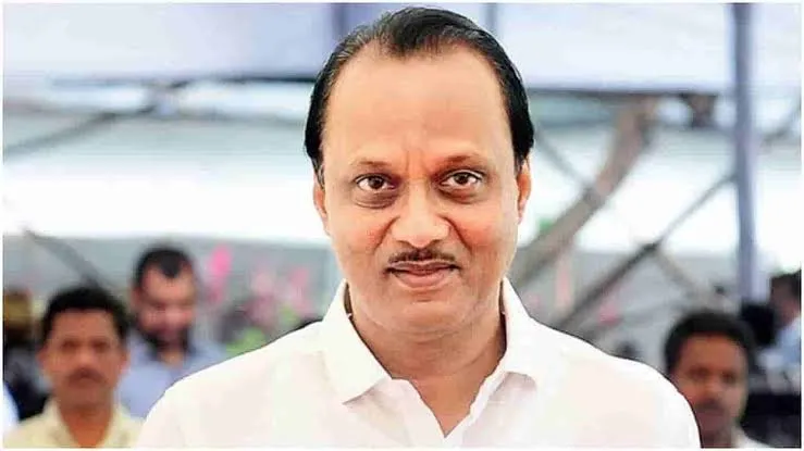 राज ठाकरे पर निशाना साधते हुए कहा सरकार से कोई चेतावनी भरे लहजे में बात ना करे अजित पवार ने