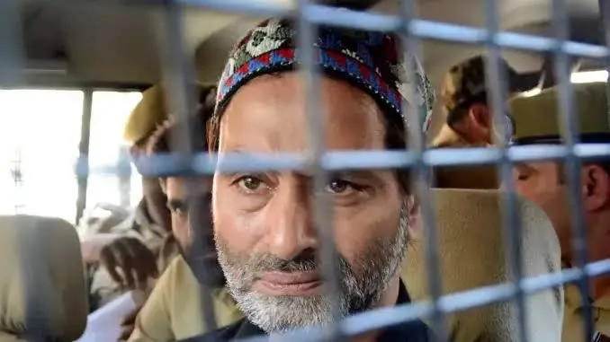 यासीन मलिक को उम्रकैद की सजा, बौखलाया पाक