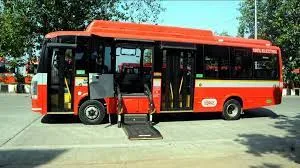 BMC मुंबई की सड़कों पर चलाएगी और ज्यादा इलेक्ट्रिस बसें, शहरभर में चार्जिंग स्टेशन भी लगाए गए