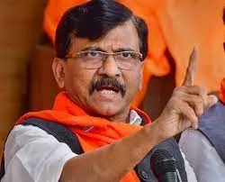 संजय राऊत ने कठोर भाषा का किया प्रयोग बागी विधायक भगोड़ा, गद्दार, बेईमान, इस्तीफा देकर चुनाव लड़ें…