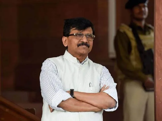 ईडी ने शिवसेना सांसद संजय राउत को भेजा समन
