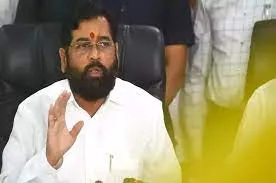 मुख्यमंत्री एकनाथ शिंदे ने दी सख्त चेतावनी… गड्ढों से हुई मौत की दोबारा सुनवाई नहीं होनी चाहिए
