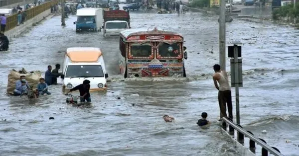 बारिश से महाराष्ट्र में पिछले 36 दिनों में 65 लोगों की मौत, 4500 लोग विस्थापित