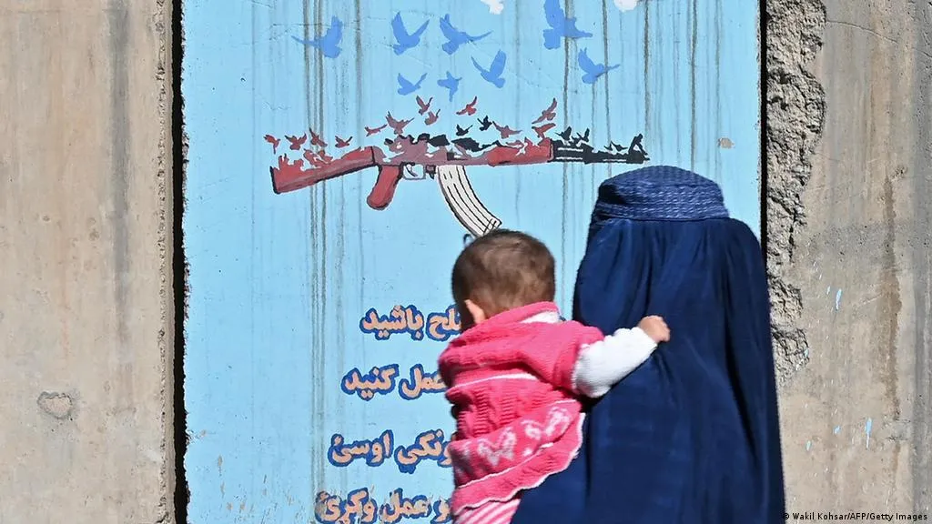 एक और तालिबानी फरमान, परिवार की महिलाएं भी पार्क में पुरुषों के साथ नहीं कर सकतीं एंट्री...