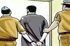 नालासोपारा में शातिर आरोपी गिरफ्तार, सात लाख रुपए के आभूषण सहित ३० मोबाइल भी जप्त...!