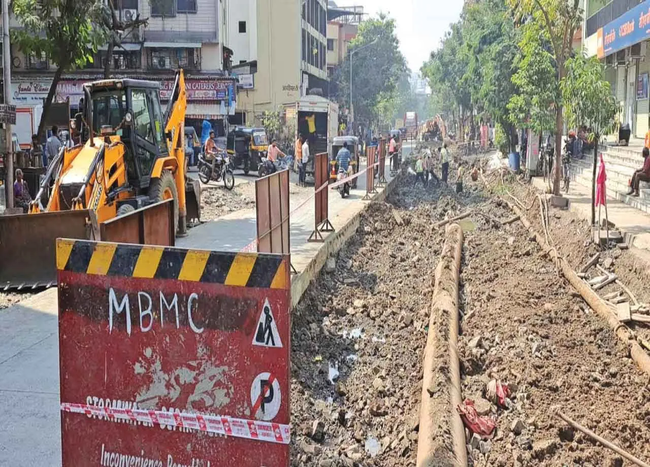 मीरा-भायंदर शहर की सड़क निर्माण के टेंडर पर कमीशनखोरी...६ माह में ही उखड़ने लगीं सड़क! 