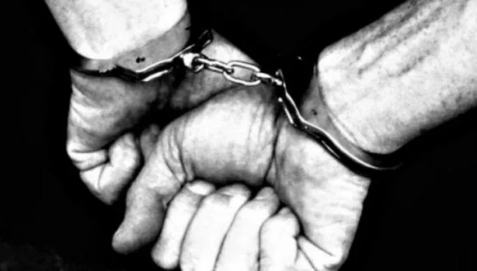 नवी मुंबई में IIT इंजीनियर, MBA पास गिरोह के 5 सदस्य गिरफ्तार... करोड़पति लोगों से करता था ठगी