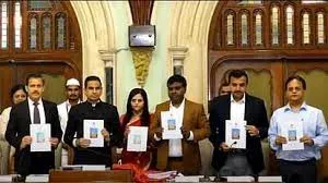 बृहन्मुंबई महानगरपालिका ने पेश किया 53 हजार करोड़ का बजट... पिछले साल के मुकाबले 14.52 फीसदी इजाफा