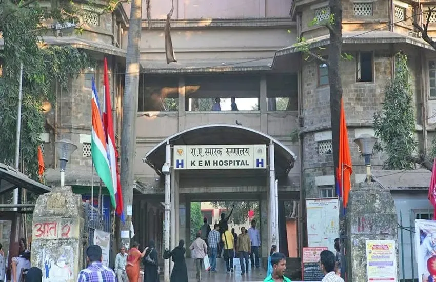 अब हॉस्पिटल में 10 मिनट में भर्ती हो जाएगा मरीज...मुंबई के केईएम हॉस्पिटल में एमबीए ग्रेजुएट कर रहे भीड़ नियंत्रण