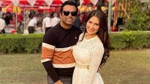 किम शर्मा-लिएंडर पेस का 2 साल बाद टूटा रिश्ता! ब्रेकअप की खबरों के बीच एक्ट्रेस ने डिलीट की तस्वीरें...