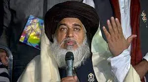 भारत और हिंदुओं के खिलाफ पाकिस्तानी इस्लामी लेखक ने उगला जहर, बोला- मंदिर तोड़ना सही...