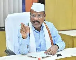 महाराष्ट्र के मंत्री अब्दुल सत्तार के बयान से खलबली... सीएम शिंदे के संपर्क में हैं उद्धव गुट के कुछ नेता