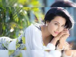 एक्ट्रेस फ्लोरा सैनी का अब्यूसिव रिलेशनशिप को याद कर छलका दर्द... रूह कंपा देगी एक्ट्रेस की कहानी