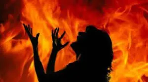 धारावी में पति ने पत्नी को जिंदा जलाया... फिर कर ली खुदकुशी