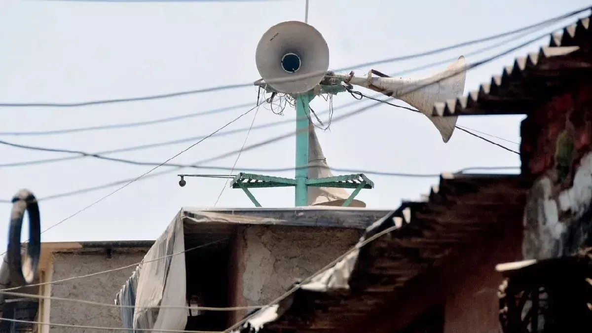 मुंबई: स्कूल में प्रार्थना के दौरान अजान बजने से मचा हड़कंप, शिकायत के बाद जांच शुरू