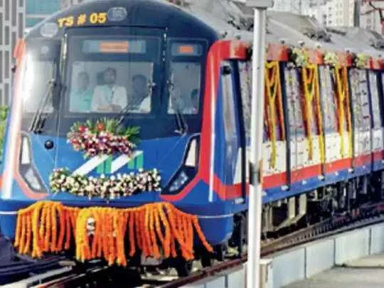 नवी मुंबई मेट्रो-1 को मिला CMRS प्रमाण पत्र, बेलापुर और पेंढर के बीच जल्द शुरू होगी सेवा, इतना लगेगा किराया