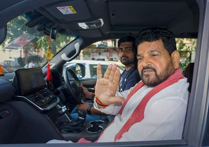 बृजभूषण शरण सिंह मामले में बड़ी खबर, दिल्ली पुलिस ने चार्जशीट दाखिल की