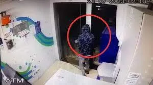 वसई इलाके में 3 जगहों पर एटीएम मशीन तोडऩे वाले 5 आरोपितों को पुलिस ने गिरफ्तार किया