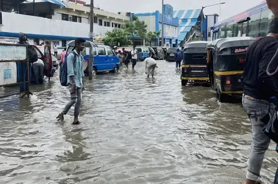 मुंबई, उपनगरों में भारी बारिश,निचले इलाकों में जलभराव की सूचना