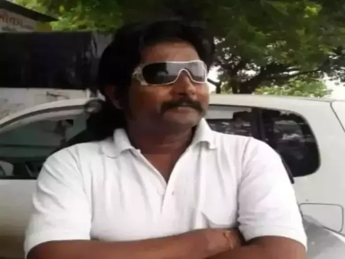 पुणे होटल गर्वा के मालिक रामदास अखाड़े की हत्या मामले में आरोपी बालासाहेब खेडेकर की यरवदा जेल में मौत