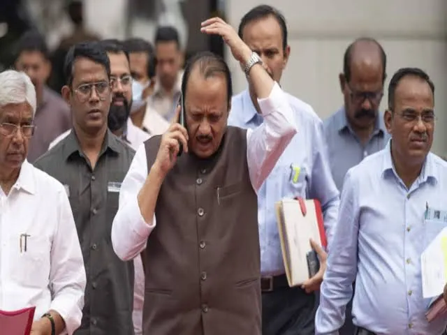 महाराष्ट्र स्टेट बैंक की चार्जशीट से अजित पवार का नाम हटा दिया गया