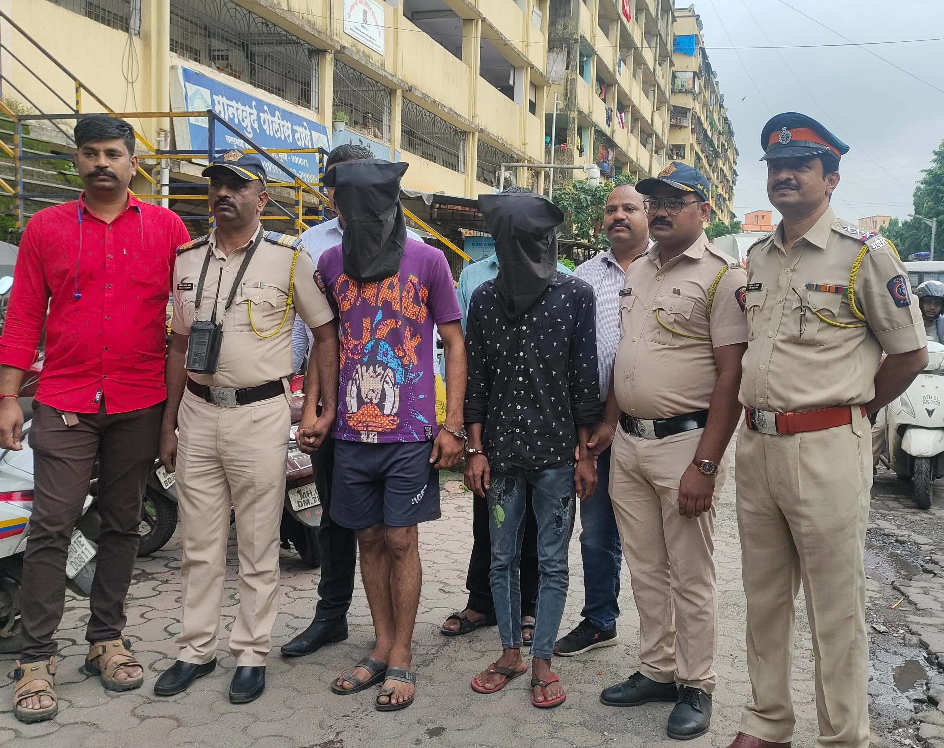 शातिर लुटेरों से रिक्शा चालक को बचाया पुलिस ने