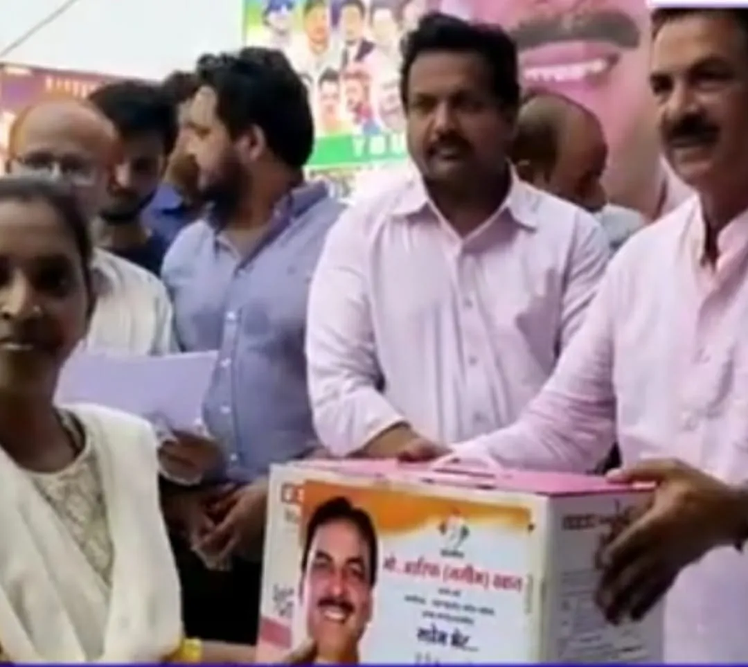 पूर्व मंत्री आरिफ नसीम खान के जन्म दिन के अवसर पर उमाडा जनसैलाब 