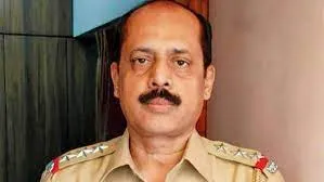 पूर्व पुलिसकर्मी सचिन वाजे ख्वाजा यूनुस की हिरासत में मौत मामले में बनना चाहते हैं सरकारी गवाह...