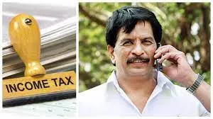 आयकर विभाग के अधिकारियों ने एनकाउंटर स्पेशलिस्ट प्रदीप शर्मा के घर पर मारा छापा 