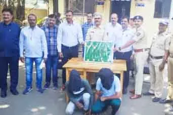 चोरी करके जौनपुर में बेचता था गहने...  कल्याण की कोलसेवाड़ी पुलिस ने दो शातिर चोरों को किया गिरफ्तार