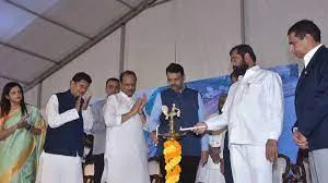कोस्टल रोड का CM शिंदे ने किया उद्घाटन...  40 मिनट की दूरी अब मिनटों में होगी पूरी