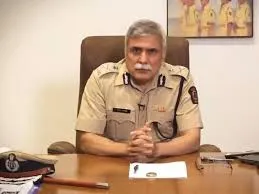 महाराष्ट्र में पूर्व पुलिस कमिश्नर संजय पांडे भी चुनावी मैदान में? 