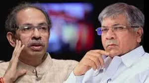 वीबीए के चीफ प्रकाश आंबेडकर को MVA में शामिल उद्धव ठाकरे पर संदेह, लिखित में दें कि नतीजे के बाद... 