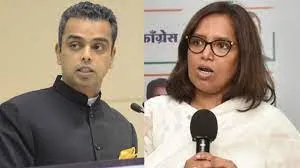 मुंबई में राजनीति बिसात के दांव में फंसे दिग्गज...  मिलिंद देवड़ा, वर्षा गायकवाड लड़ेंगे लोकसभा चुनाव!