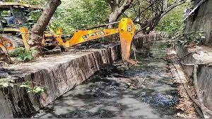 मनपा ने रेलवे को फिर से नाला सफाई करने का दिया निर्देश...