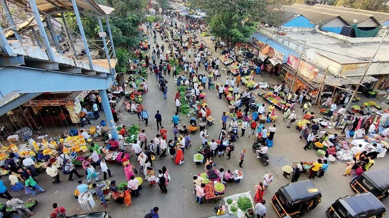 बॉम्बे हाईकोर्ट अवैध फेरीवालों पर सख्त !