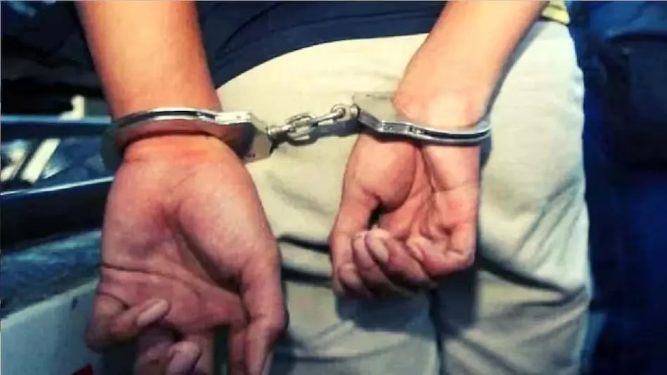 ठाणे में पुलिस ने बैंक लोन वसूलने के आरोप में 3 लोगों को किया गिरफ्तार