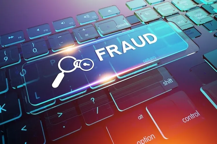 फर्जी दस्तावेज बनाकर बांद्रा में एक बिल्डर से 63 करोड़ की धोखाधड़ी 