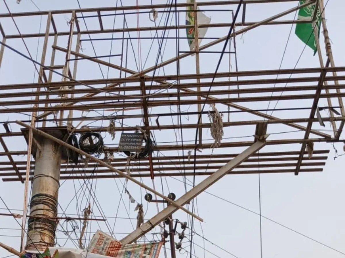 बीएमसी ने 20,000 अवैध बैनर, विज्ञापन बोर्ड और पोस्टर हटाए