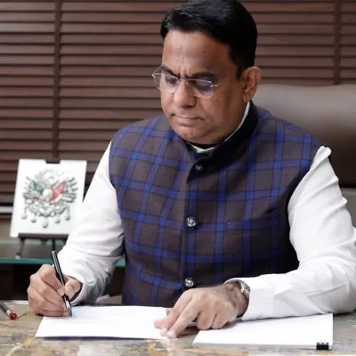 महाराष्ट्र : लव जिहाद कमिटी की जांच कराने की मांग; मुस्लिम भाई-बहनों के लिए 10 हजार करोड़ रुपए का बजट रखा जाए - रईस शेख 