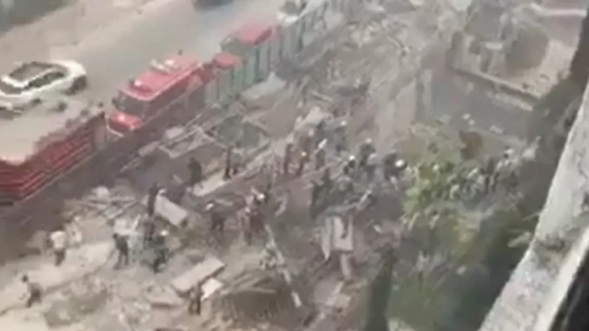  बांद्रा-कुर्ला कॉम्प्लेक्स मेट्रो स्टेशन के बेसमेंट में आग लगने से हड़कंप 