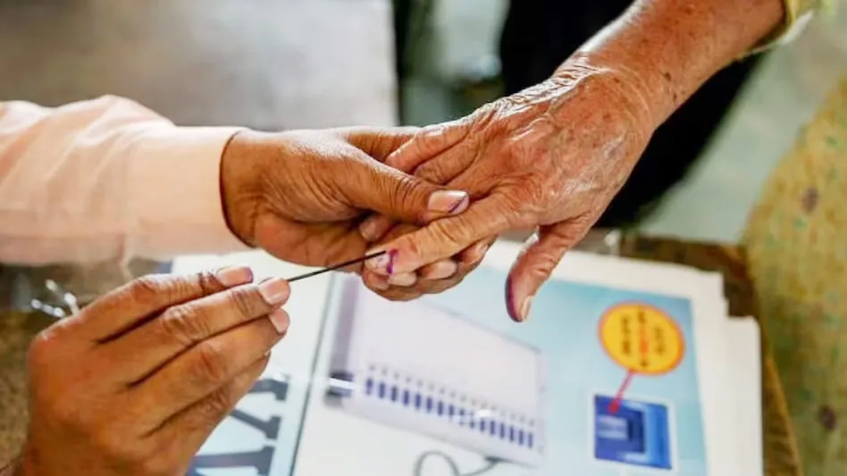 मुंबई में मतदाताओं की भागीदारी बढ़ाने के लिए कई पहल; दूर के मतदान केंद्रों और लंबी कतारों जैसी पिछली समस्याओं को दूर करने के लिए कदम उठाए गए 